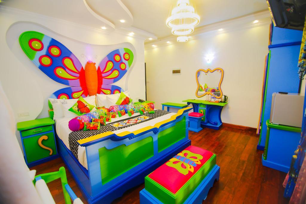 Hotel White House Anuradhapura Exterior photo