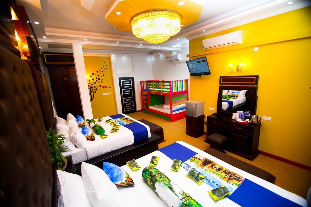 Hotel White House Anuradhapura Exterior photo