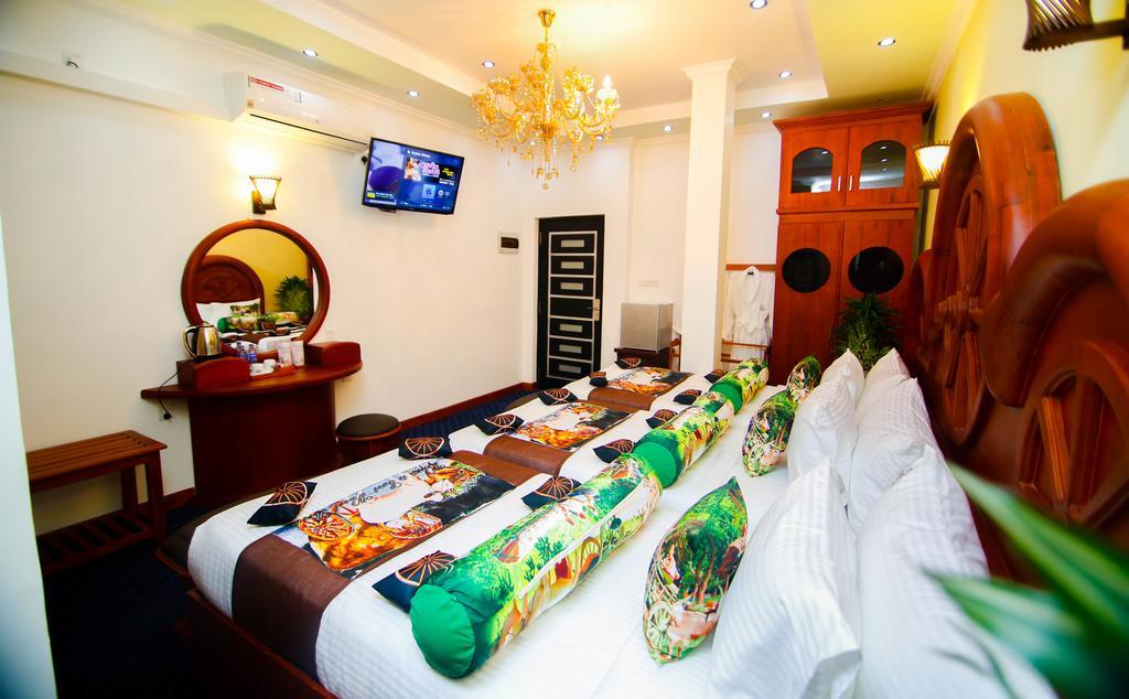 Hotel White House Anuradhapura Exterior photo