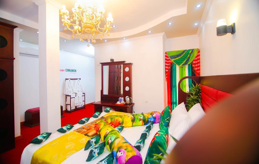 Hotel White House Anuradhapura Exterior photo