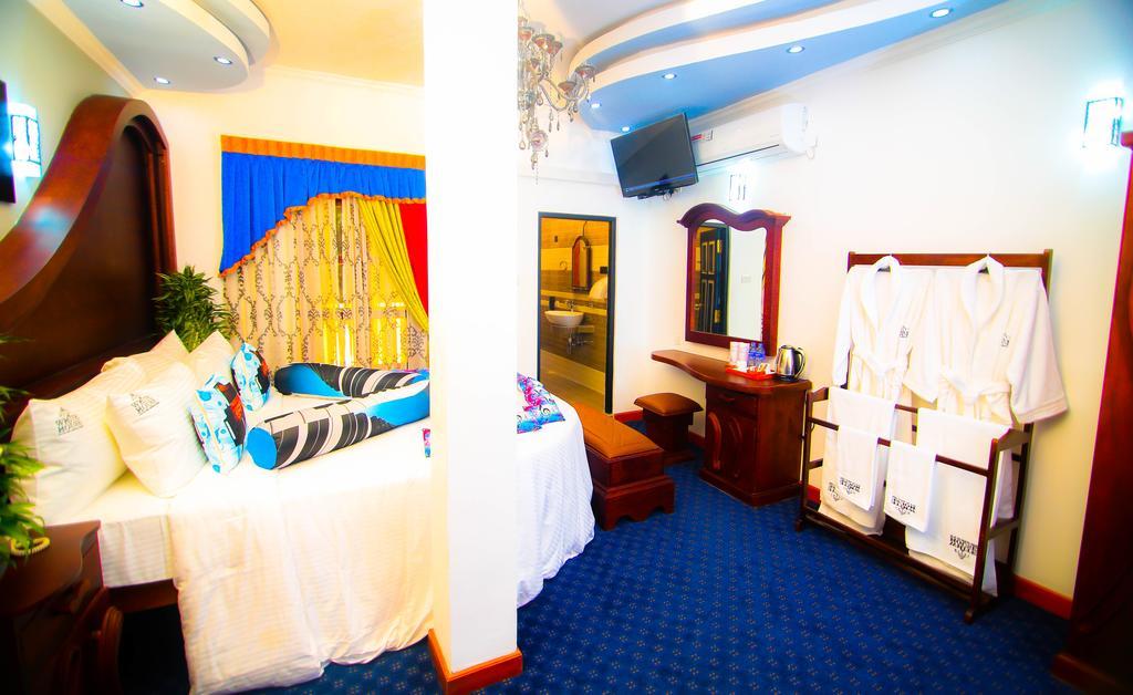 Hotel White House Anuradhapura Exterior photo