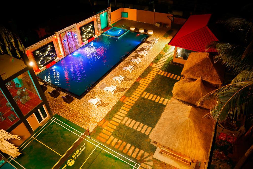 Hotel White House Anuradhapura Exterior photo